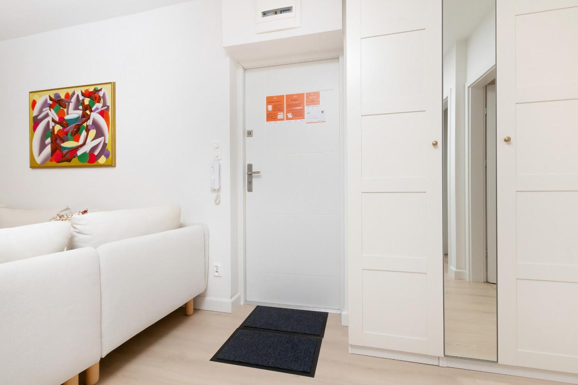 Sunny For 5 People By Renters Apartment Gdynia